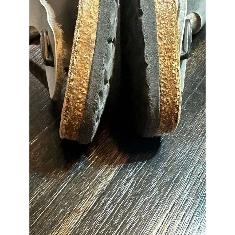Birkenstock Gizeh kids leather silver sandals size C13 Narrow (EU31)